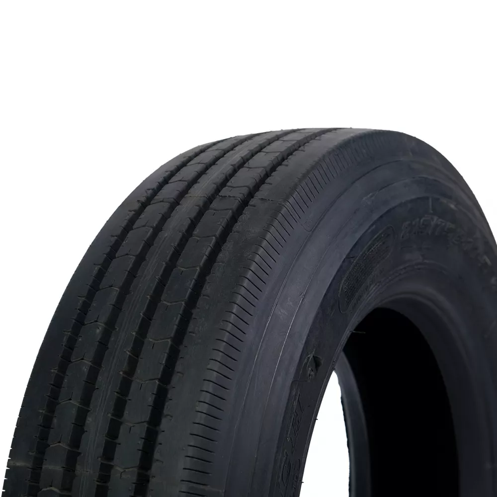 Грузовая шина 215/75 R17,5 Long March LM-216 16PR в Новоуральске