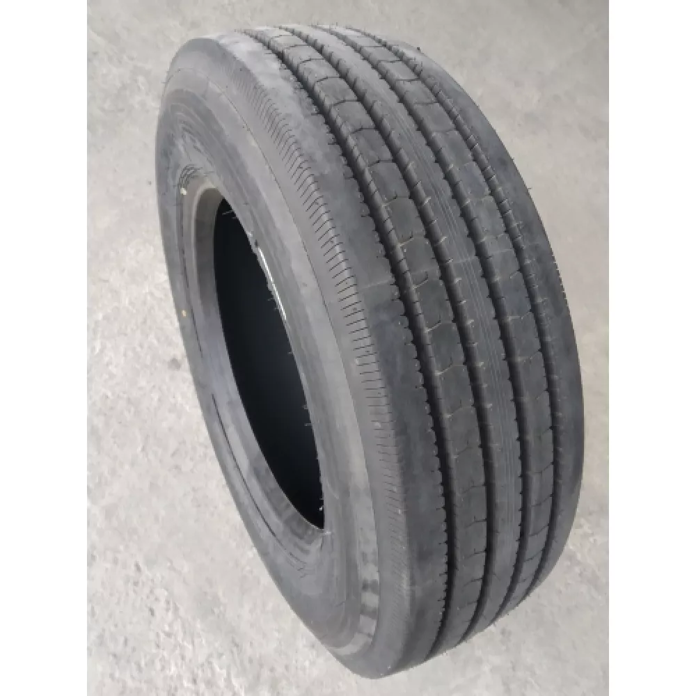 Грузовая шина 245/70 R19,5 Long March LM-216 16PR в Новоуральске