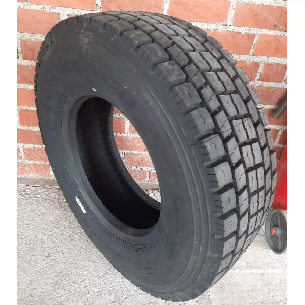 Грузовая шина 305/70 R19,5 Long March LM-329 18PR в Новоуральске